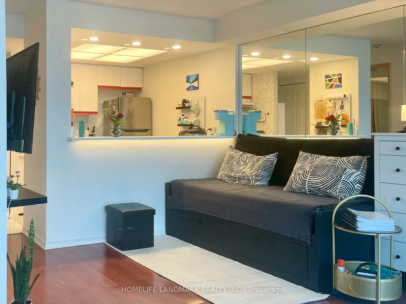 99, Harbour, Waterfront Communities C1, Toronto