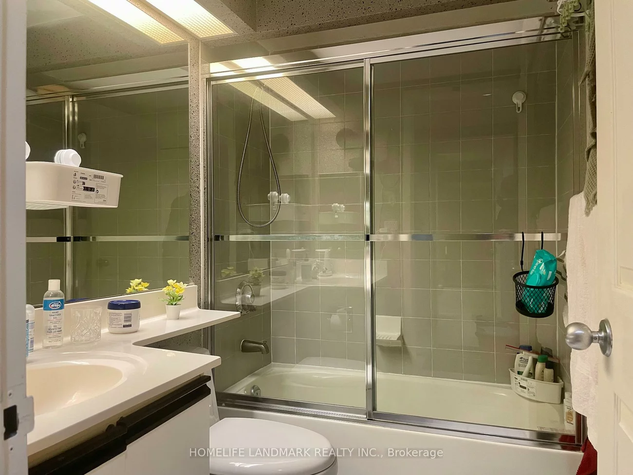 99, Harbour, Waterfront Communities C1, Toronto