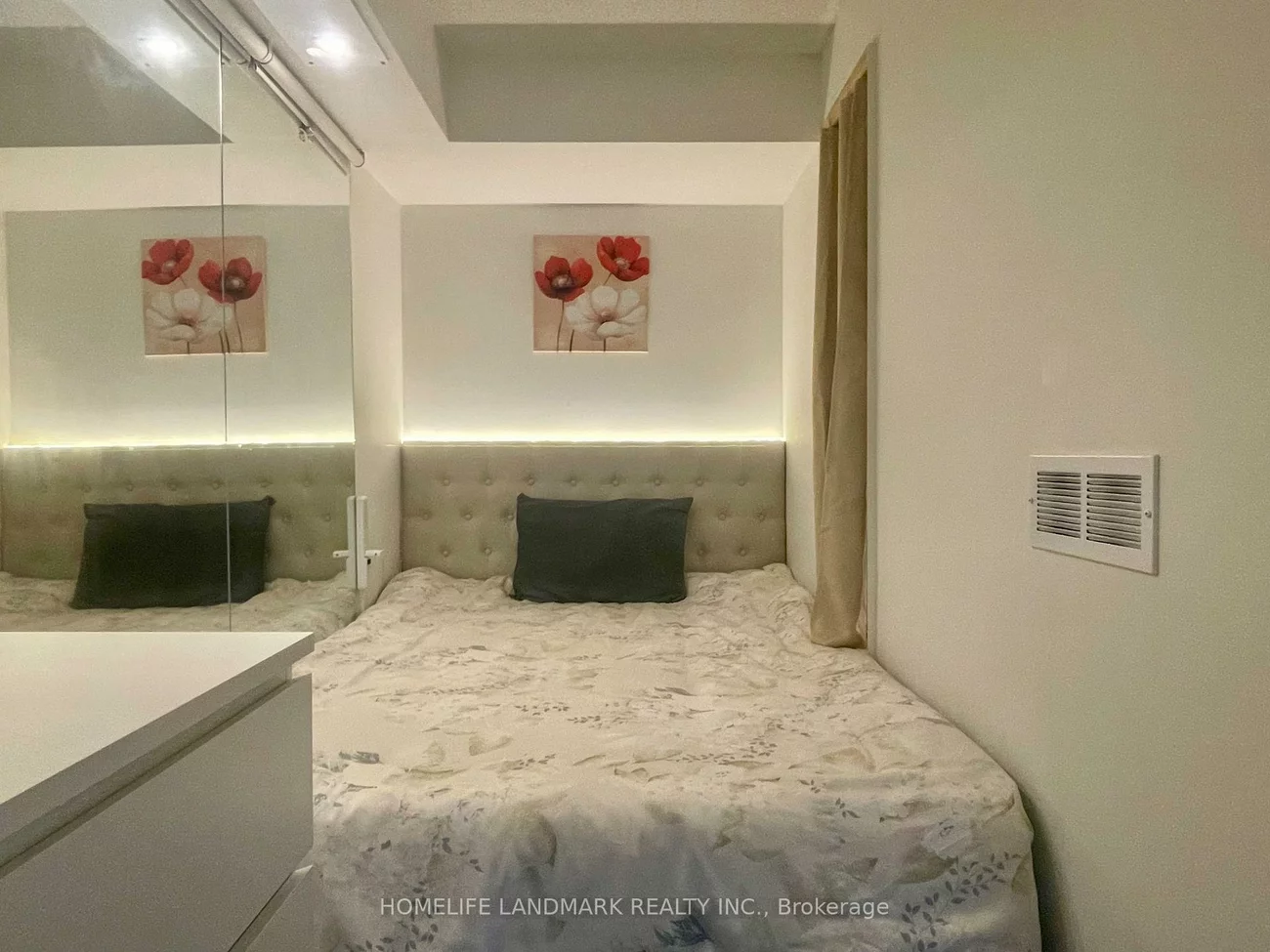 99, Harbour, Waterfront Communities C1, Toronto