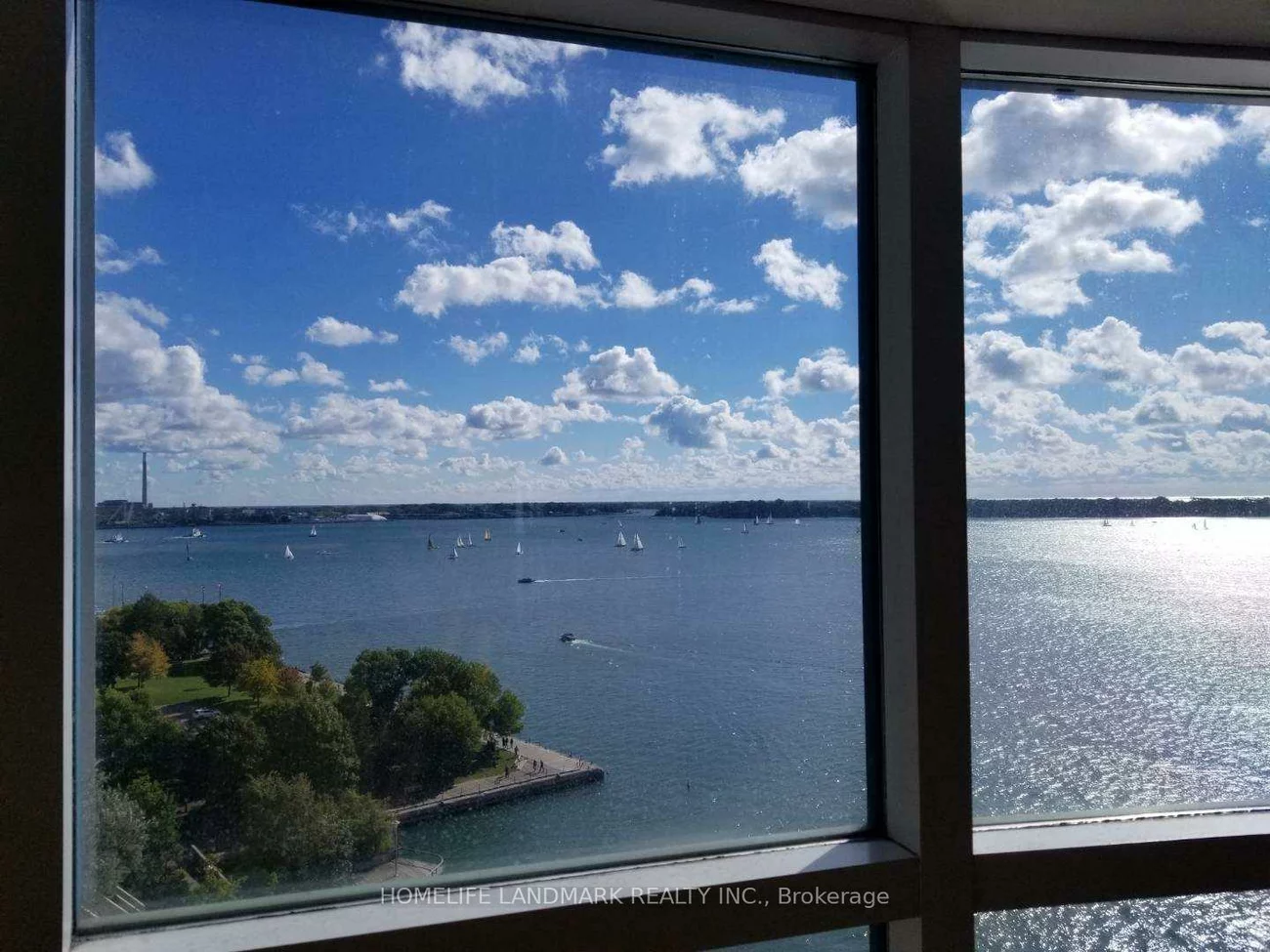 99, Harbour, Waterfront Communities C1, Toronto