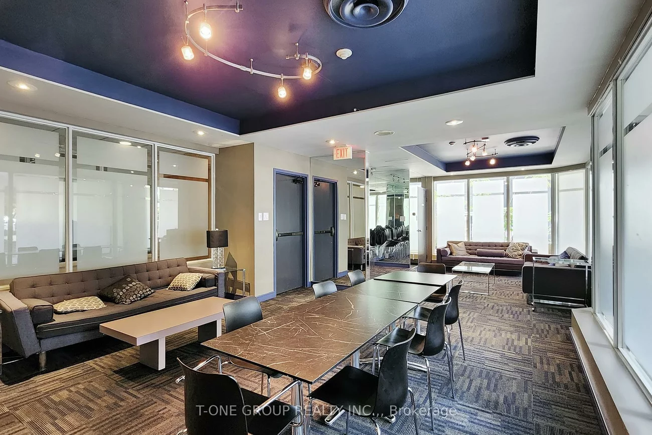 25, Maitland, Church-Yonge Corridor, Toronto