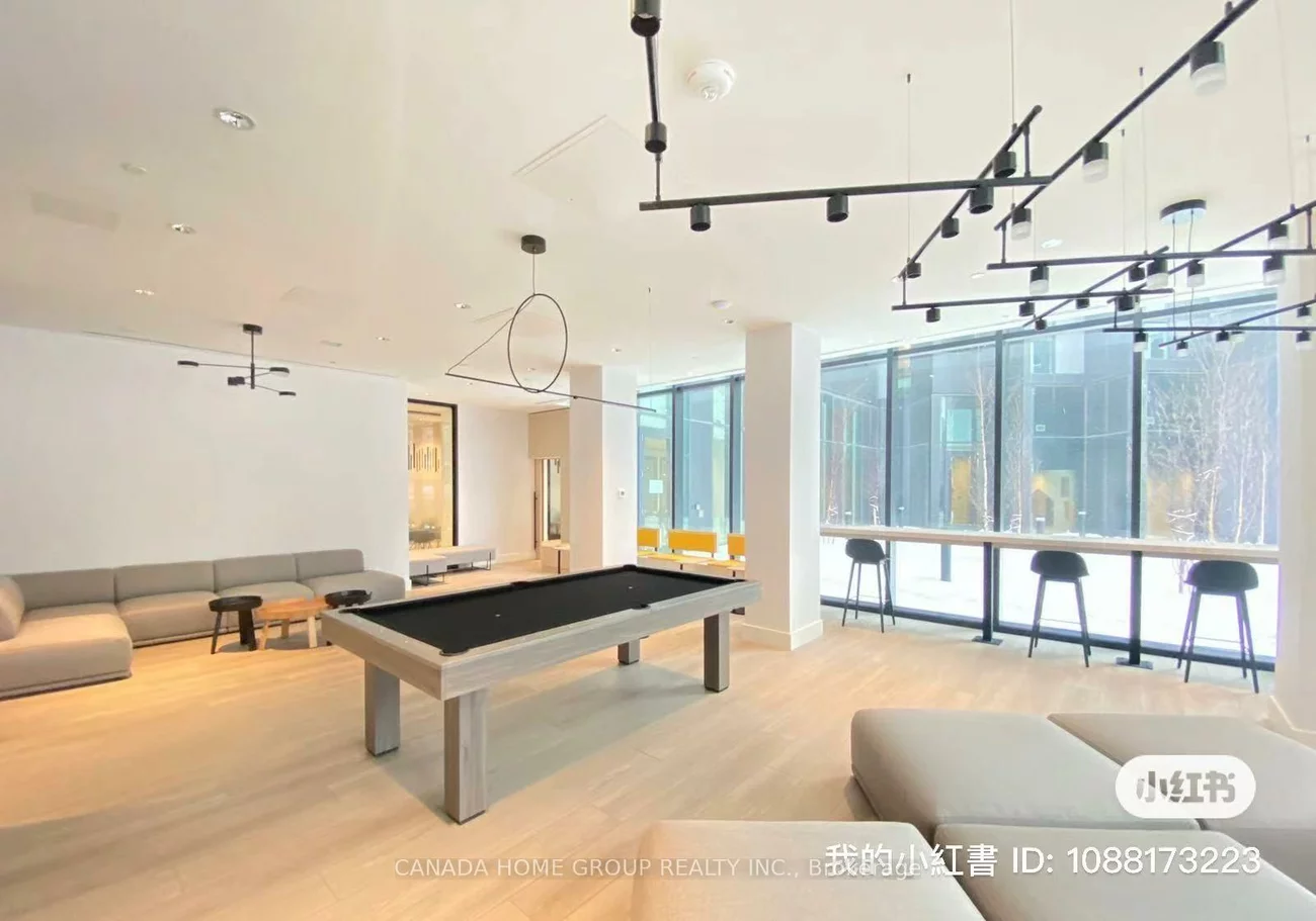 30, Tippett, Clanton Park, Toronto