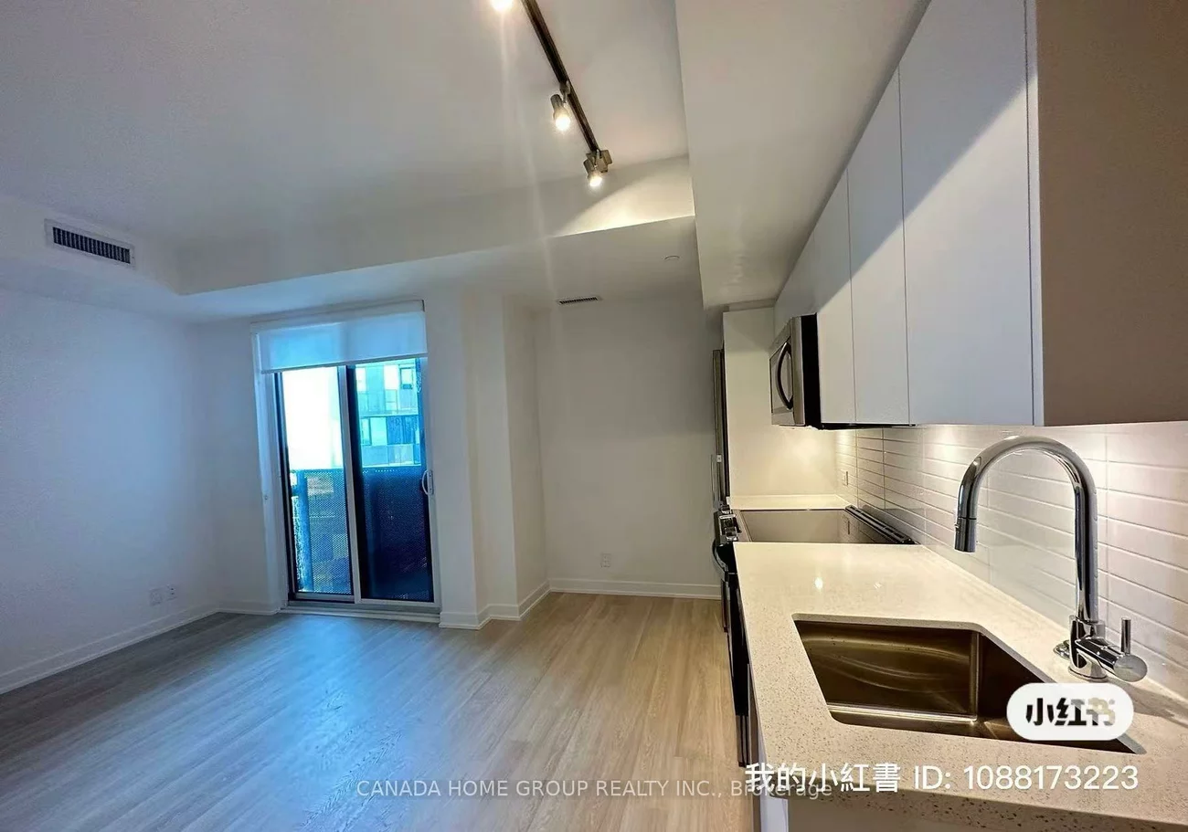 30, Tippett, Clanton Park, Toronto