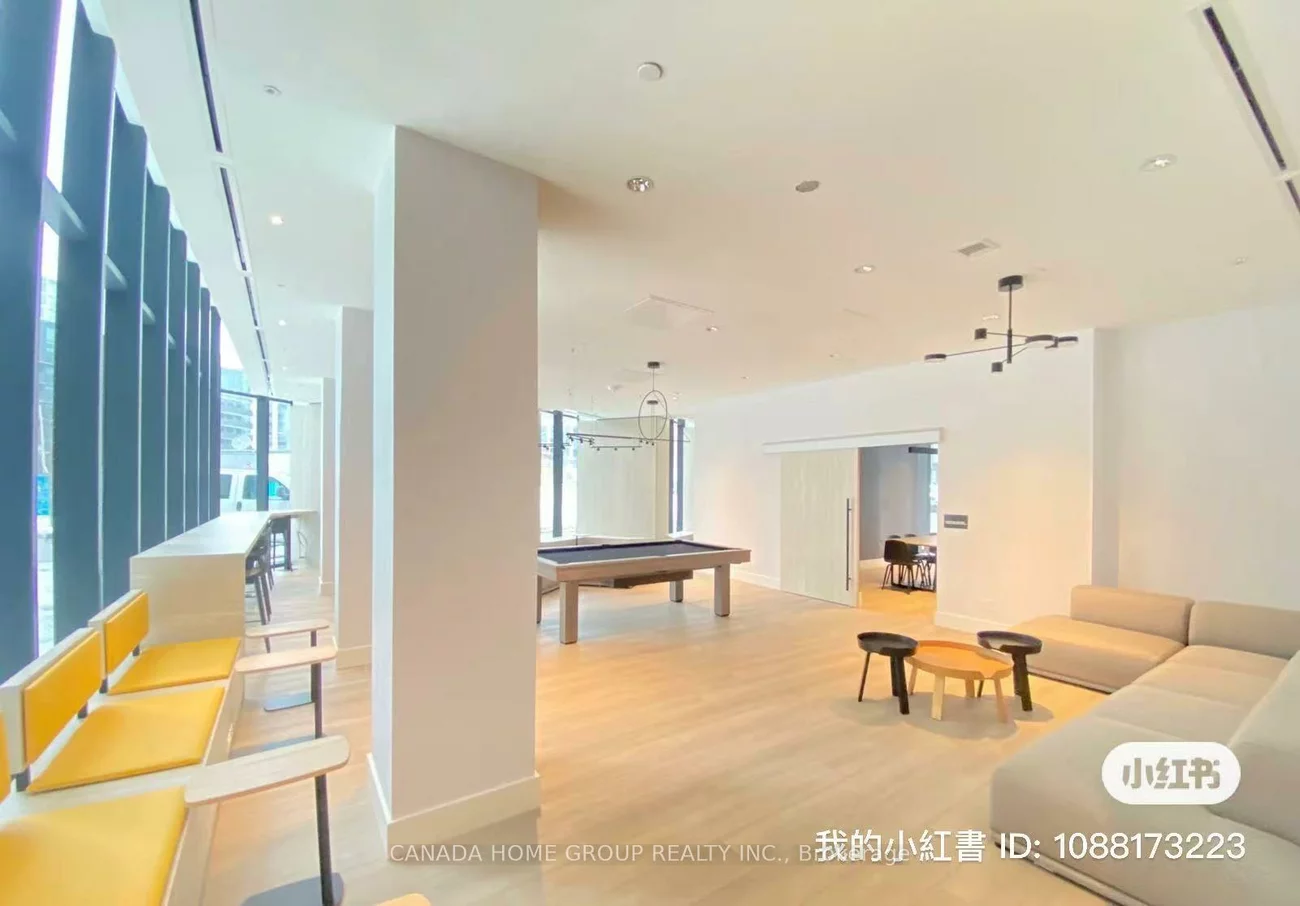 30, Tippett, Clanton Park, Toronto