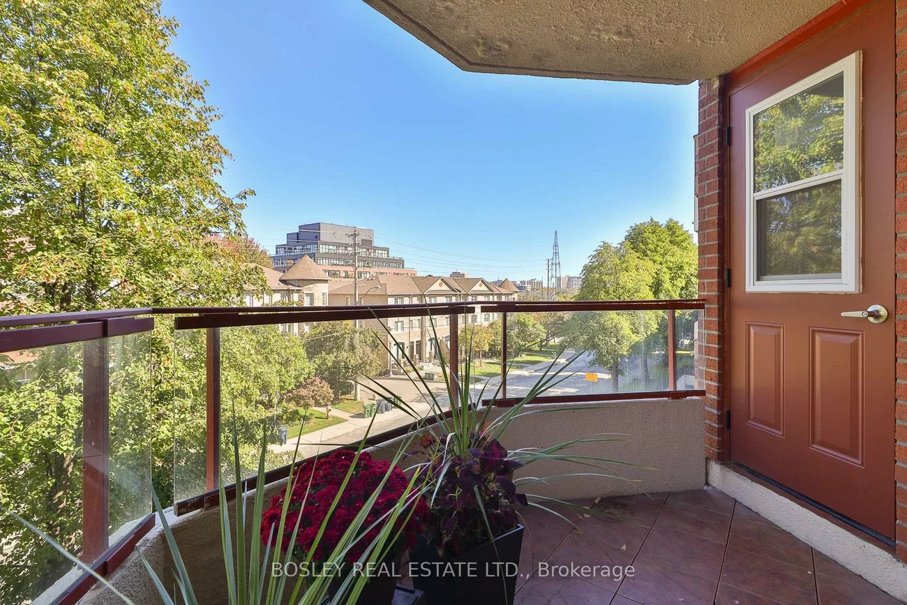 955, Millwood, Leaside, Toronto