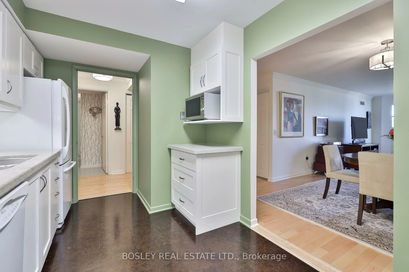 955, Millwood, Leaside, Toronto