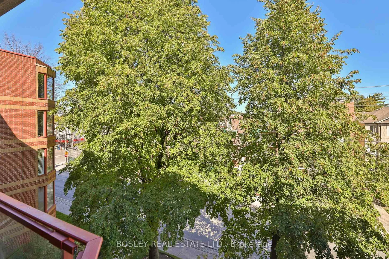 955, Millwood, Leaside, Toronto