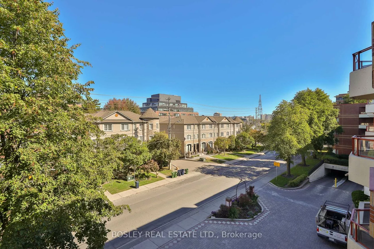 955, Millwood, Leaside, Toronto