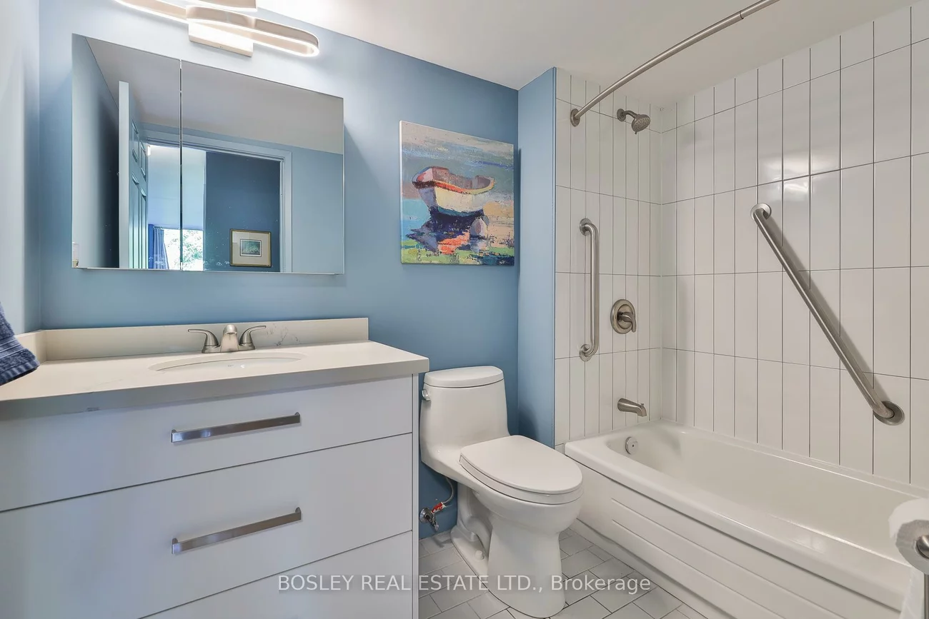 955, Millwood, Leaside, Toronto