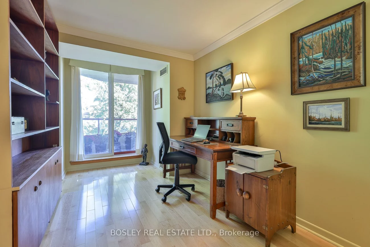 955, Millwood, Leaside, Toronto