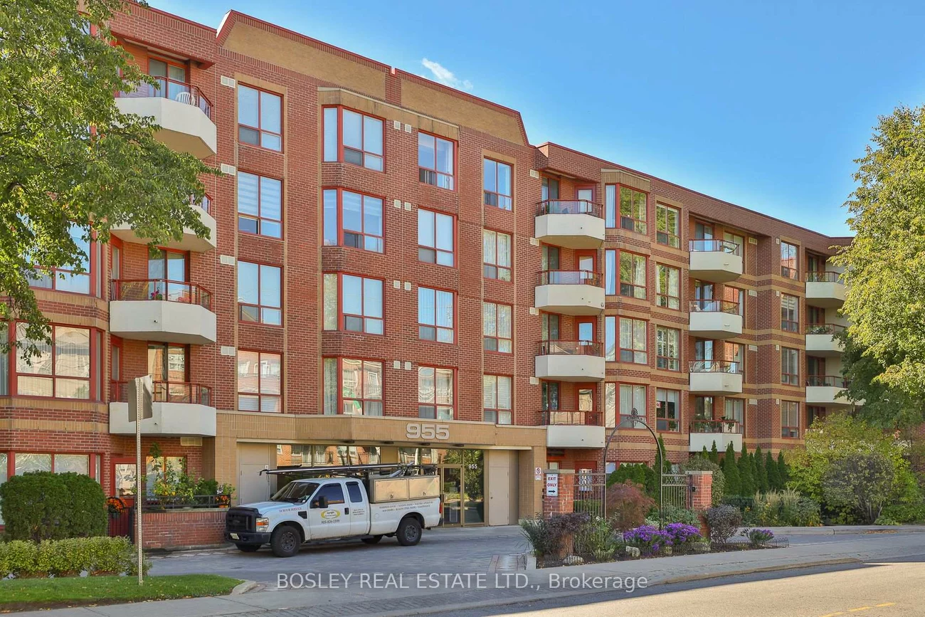 955, Millwood, Leaside, Toronto