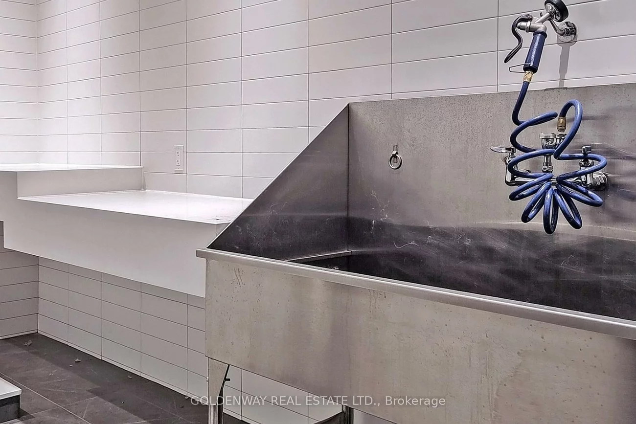 31, Tippett, Clanton Park, Toronto