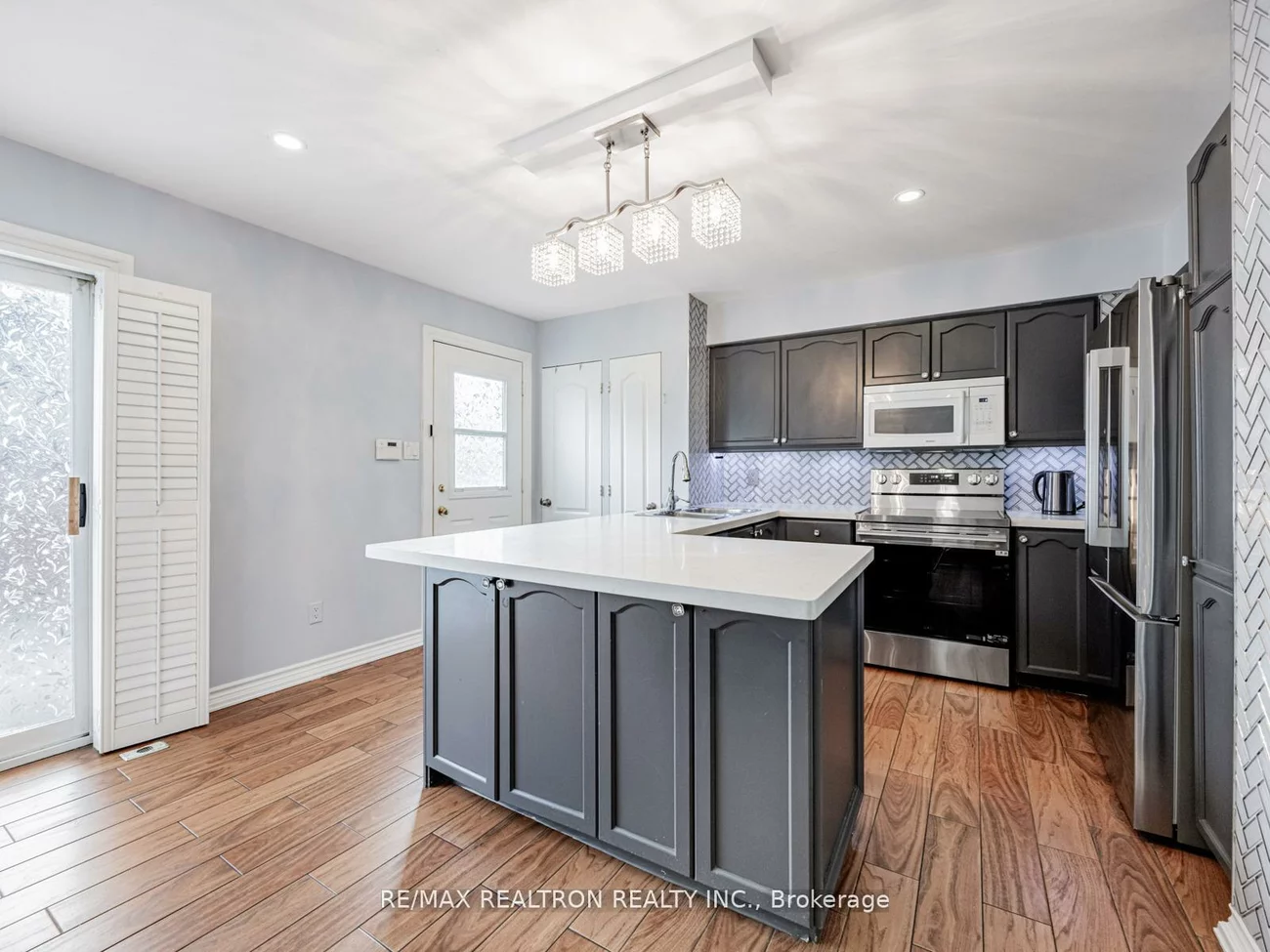 15D, Overlea, Thorncliffe Park, Toronto