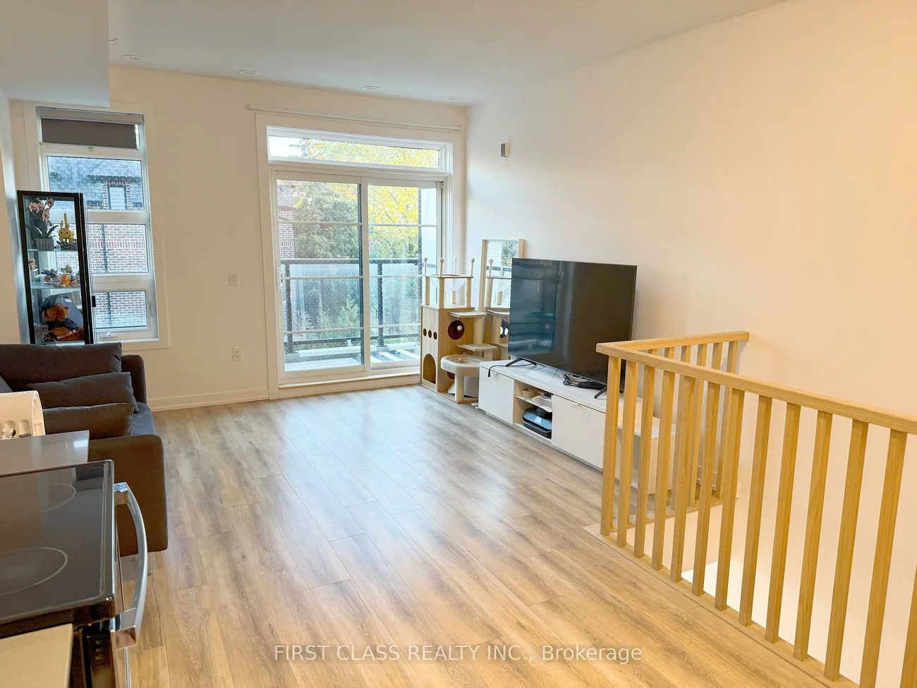 57, Finch, Willowdale West, Toronto