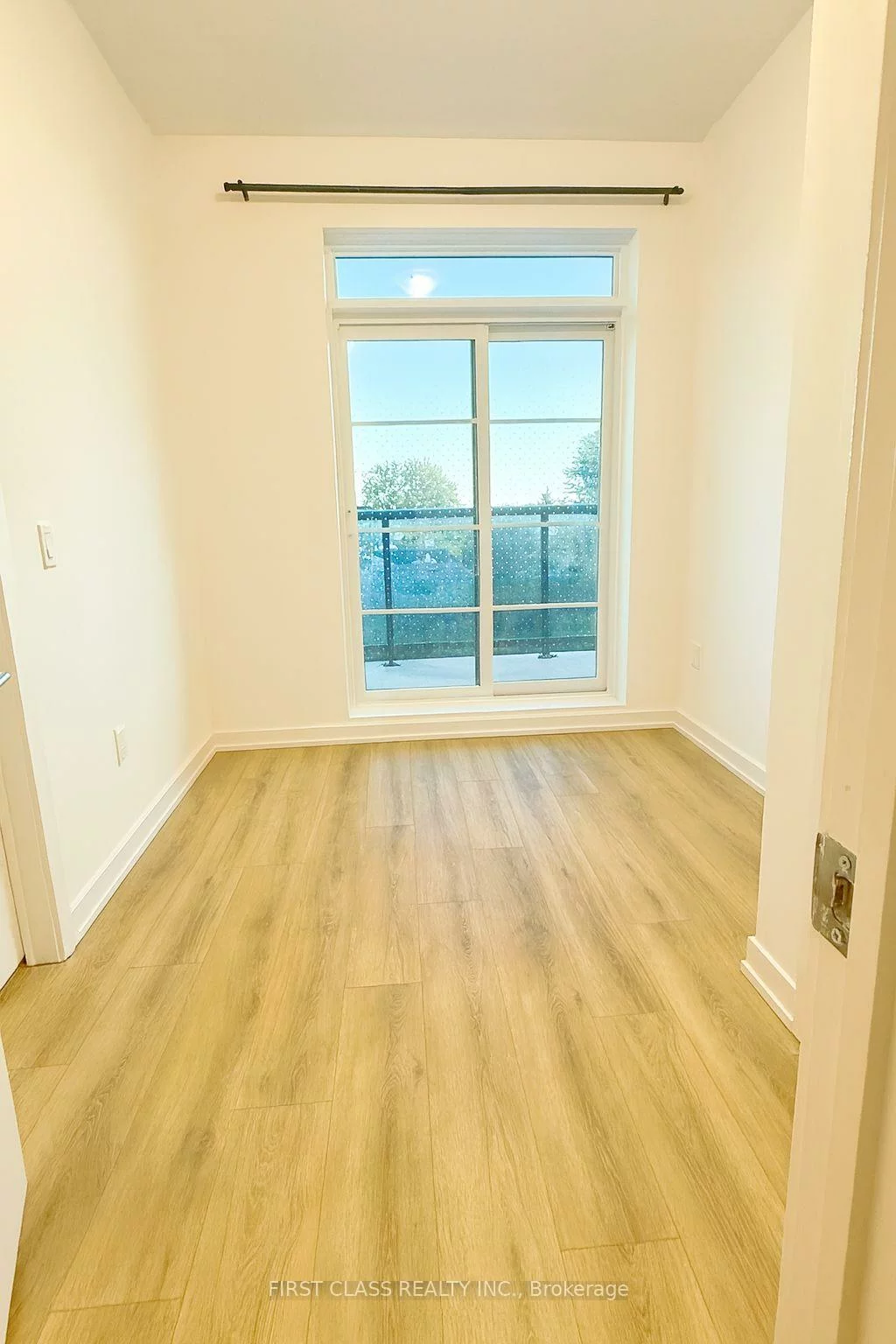 57, Finch, Willowdale West, Toronto