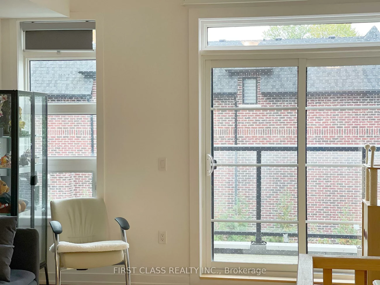 57, Finch, Willowdale West, Toronto