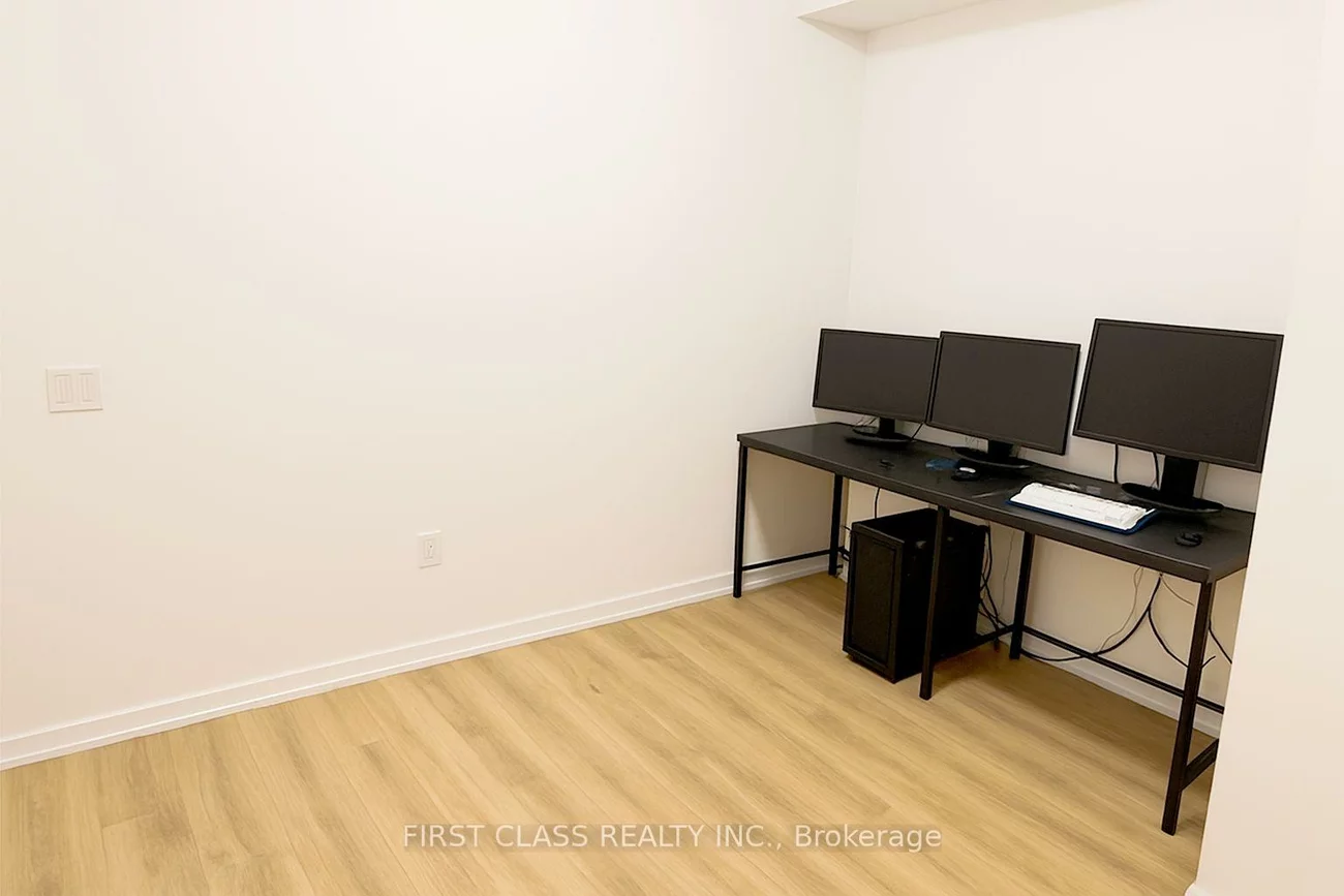 57, Finch, Willowdale West, Toronto