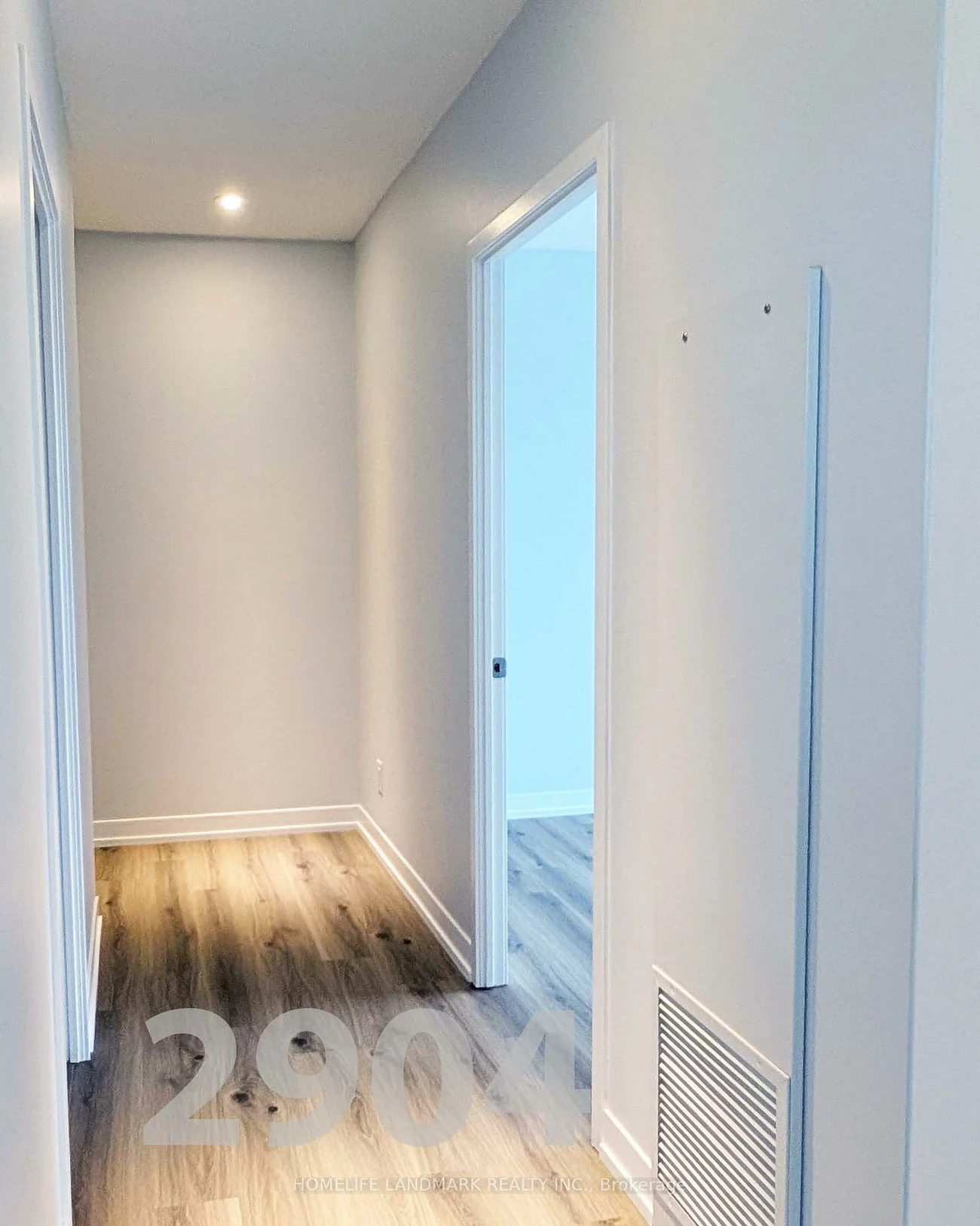 88, Harbour, Waterfront Communities C1, Toronto