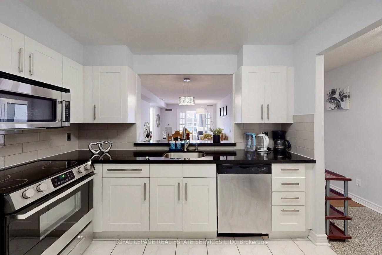 152, St Patrick, Kensington-Chinatown, Toronto