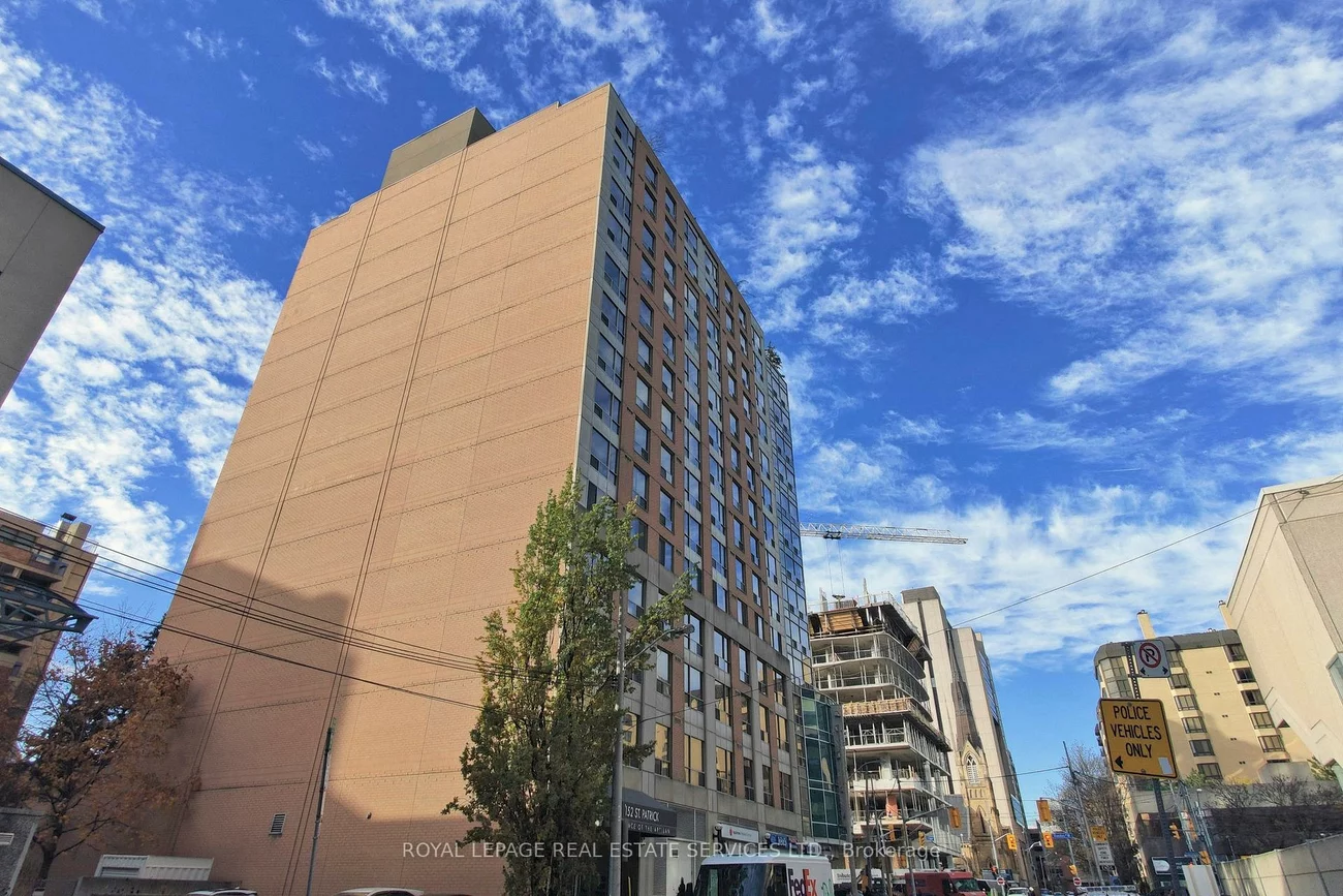 152, St Patrick, Kensington-Chinatown, Toronto