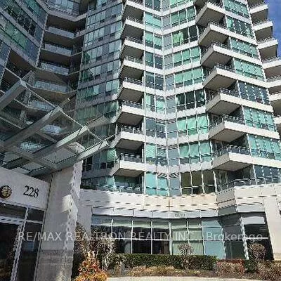 228, Queens, Waterfront Communities C1, Toronto