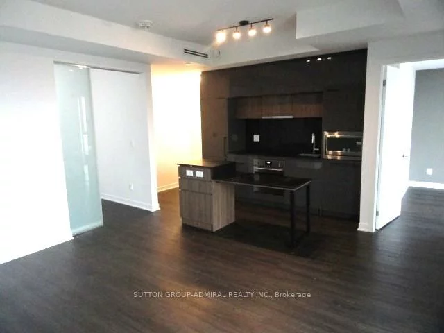 185, Alberta, Oakwood Village, Toronto