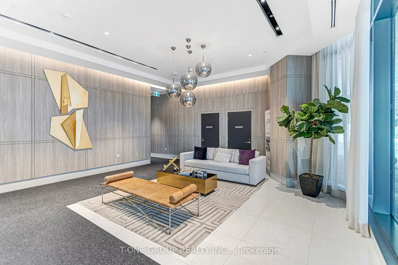 250, Lawrence, Lawrence Park North, Toronto