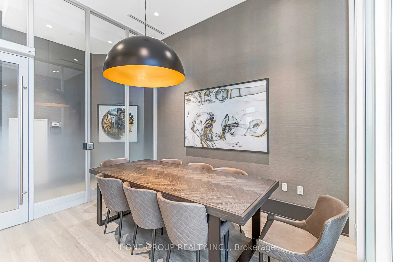 250, Lawrence, Lawrence Park North, Toronto