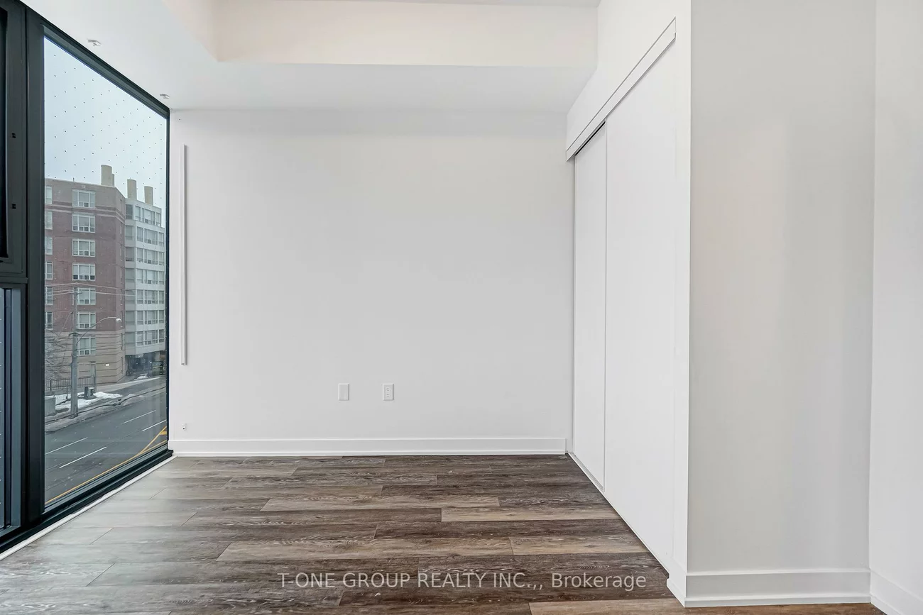 250, Lawrence, Lawrence Park North, Toronto