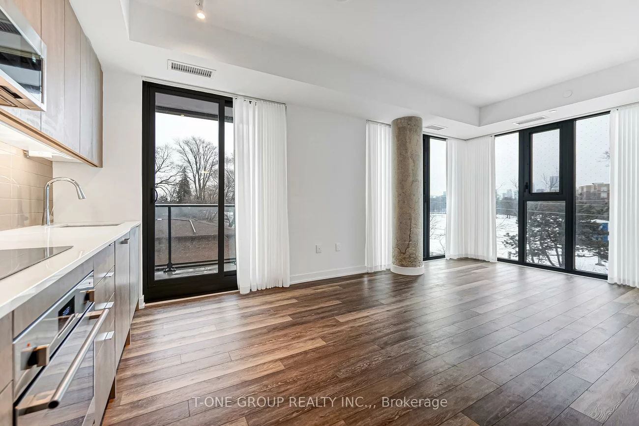 250, Lawrence, Lawrence Park North, Toronto