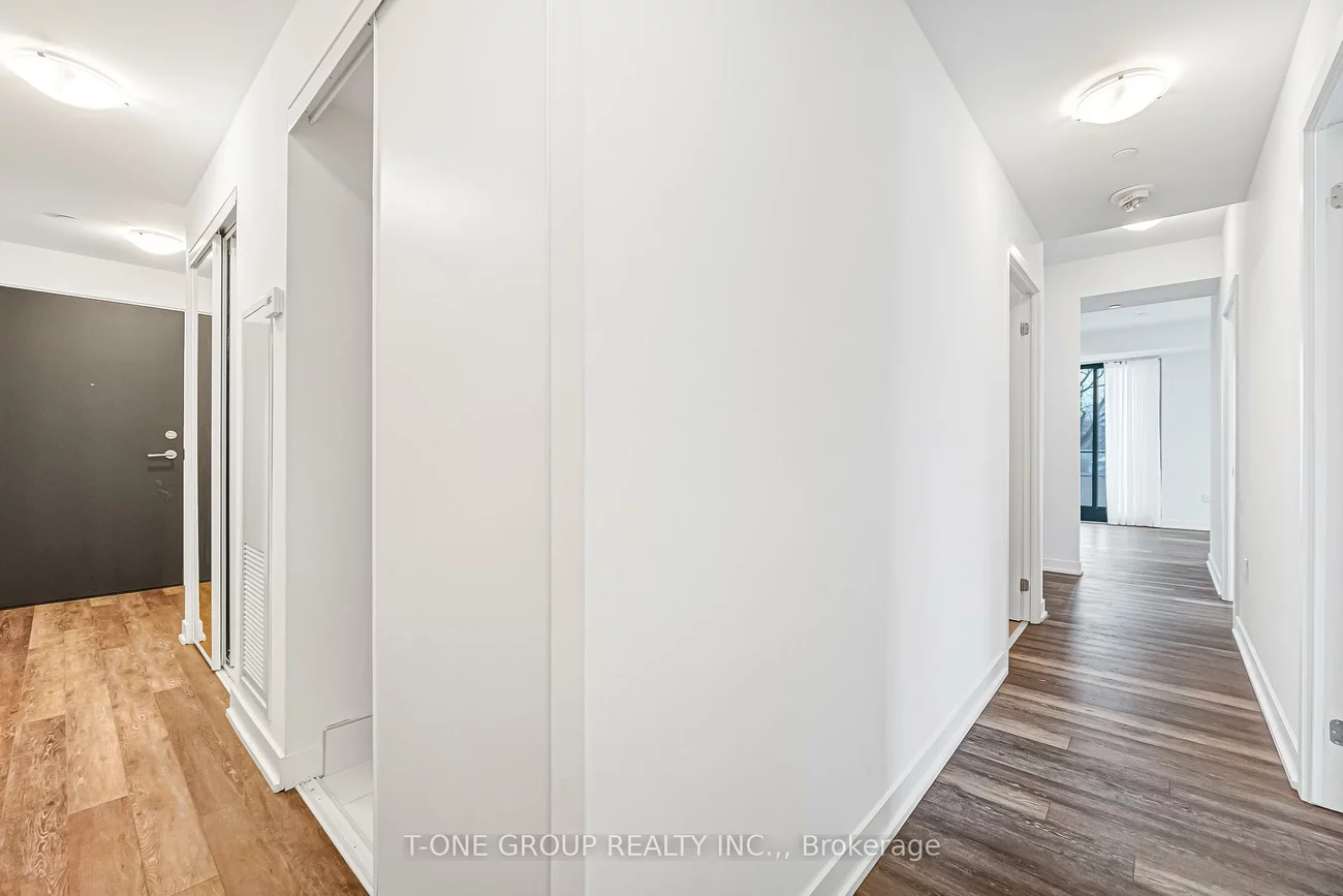 250, Lawrence, Lawrence Park North, Toronto