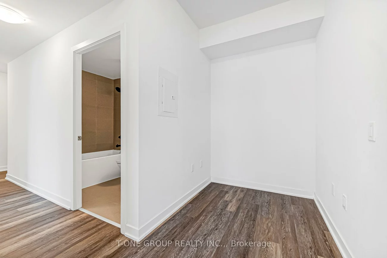 250, Lawrence, Lawrence Park North, Toronto