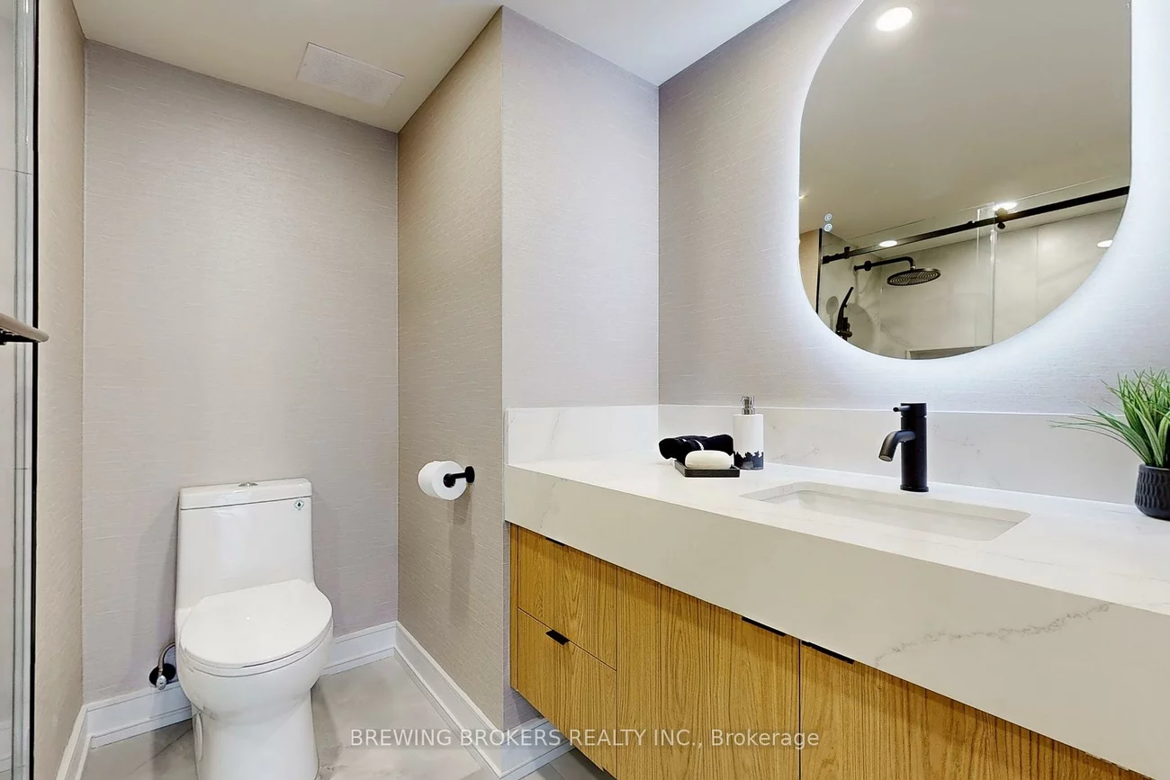 85, Skymark, Hillcrest Village, Toronto