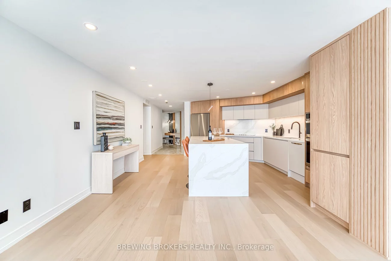 85, Skymark, Hillcrest Village, Toronto