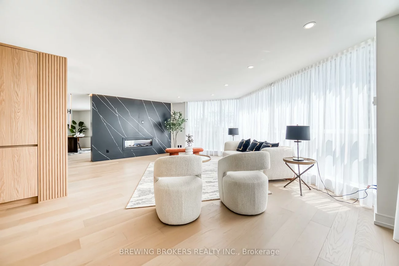 85, Skymark, Hillcrest Village, Toronto