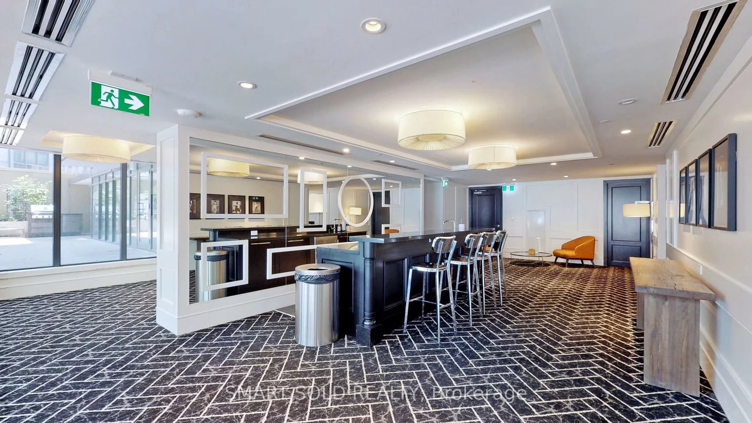 955, Bay, Bay Street Corridor, Toronto