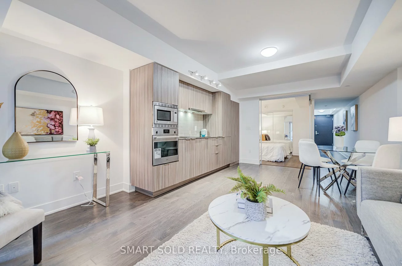 955, Bay, Bay Street Corridor, Toronto