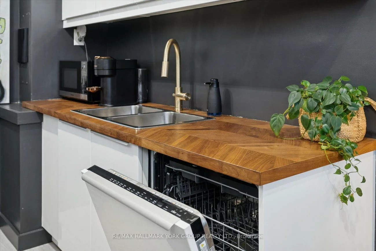 715, Don Mills, Flemingdon Park, Toronto