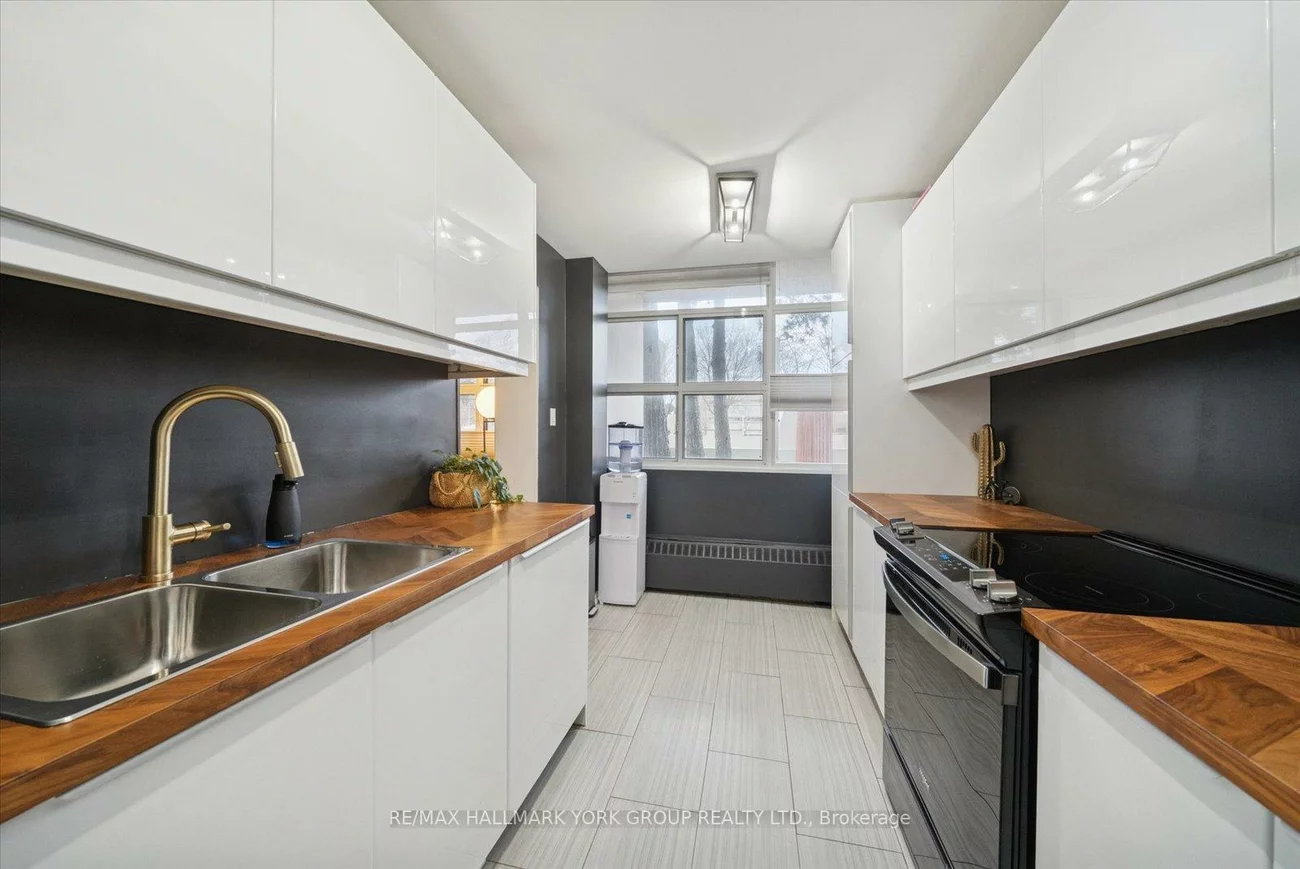 715, Don Mills, Flemingdon Park, Toronto