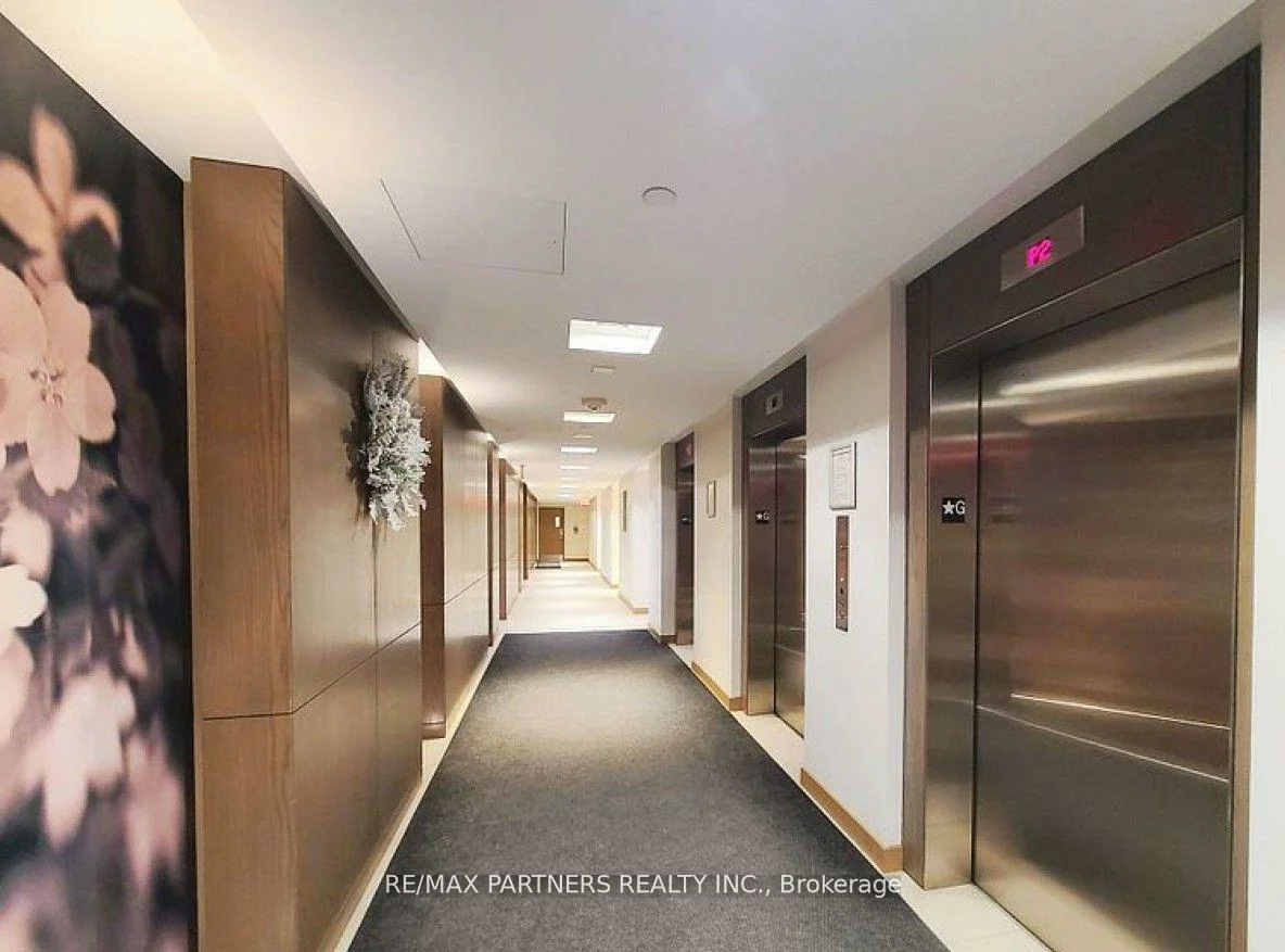 121, Mcmahon, Bayview Village, Toronto