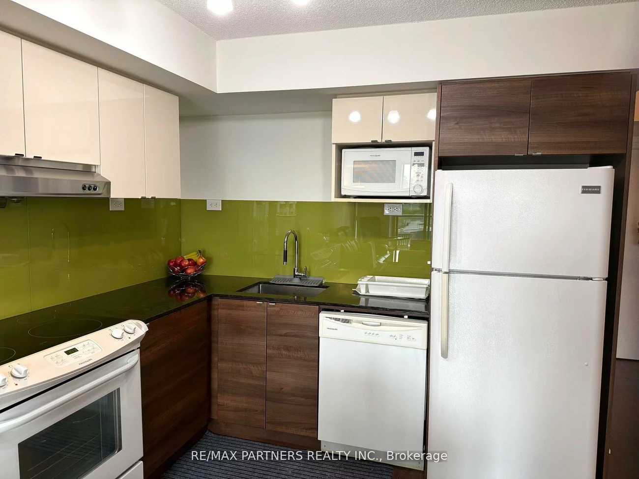 121, Mcmahon, Bayview Village, Toronto