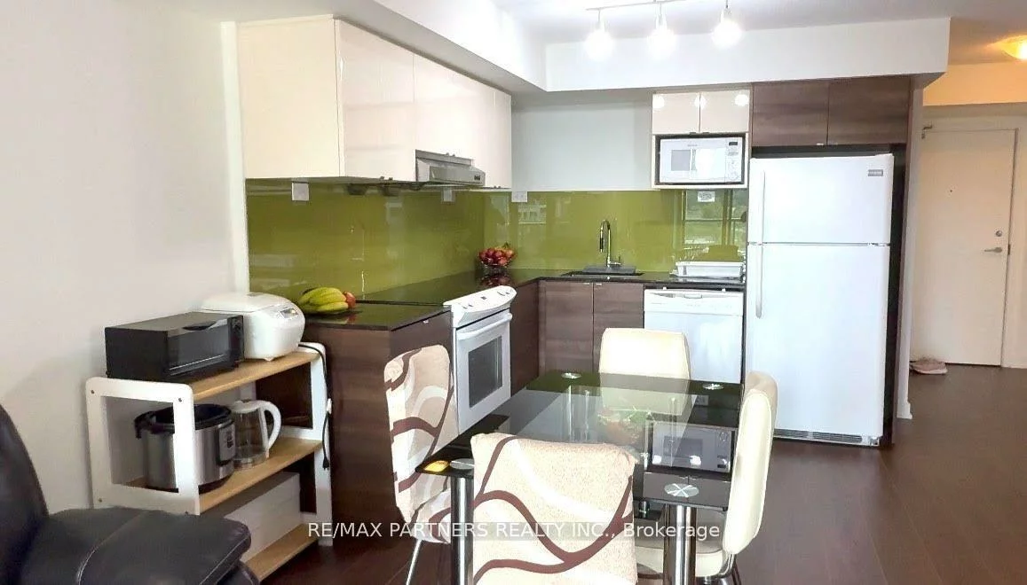 121, Mcmahon, Bayview Village, Toronto