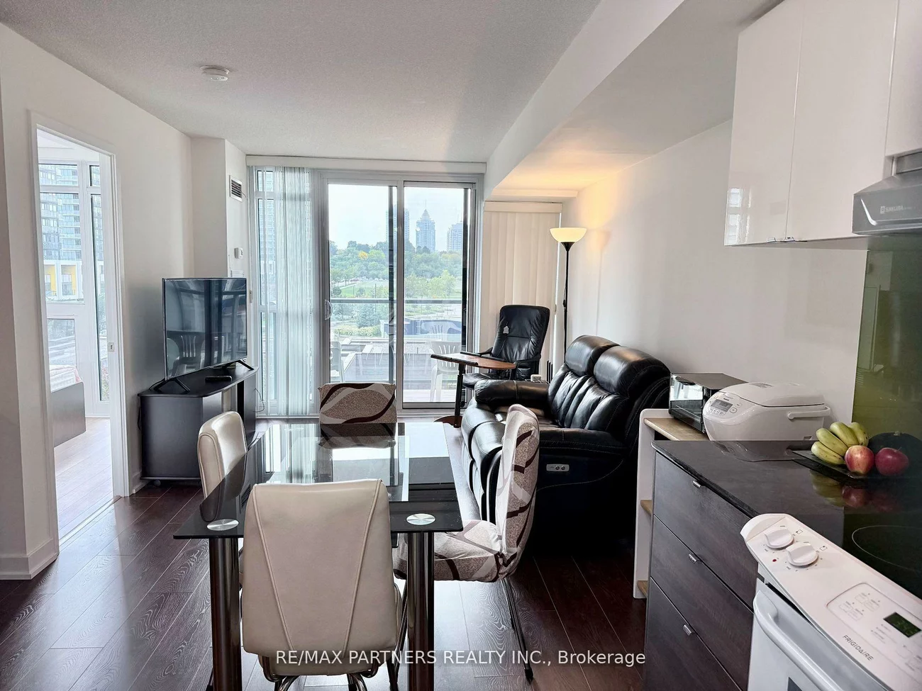 121, Mcmahon, Bayview Village, Toronto