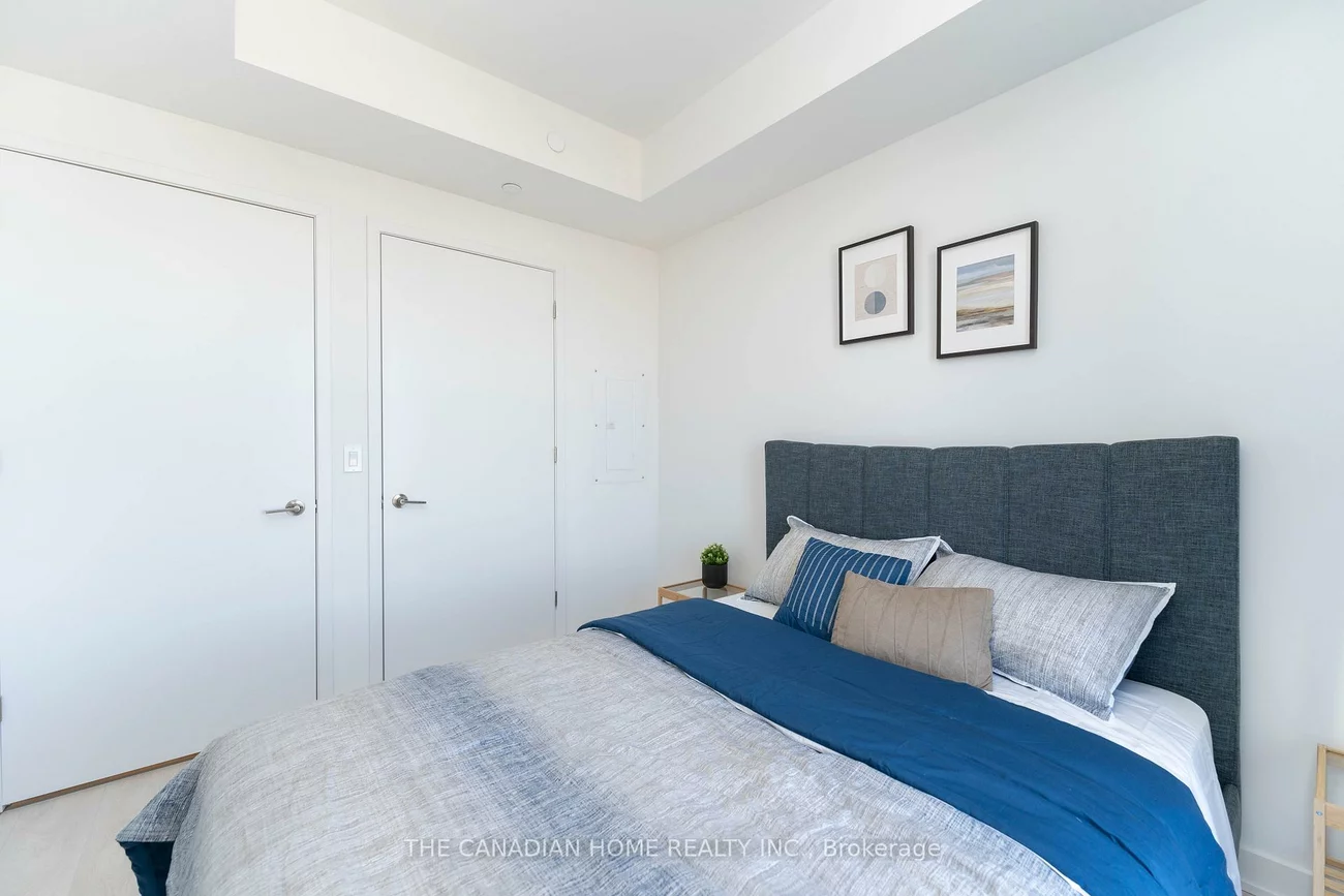 8, Tippett, Clanton Park, Toronto