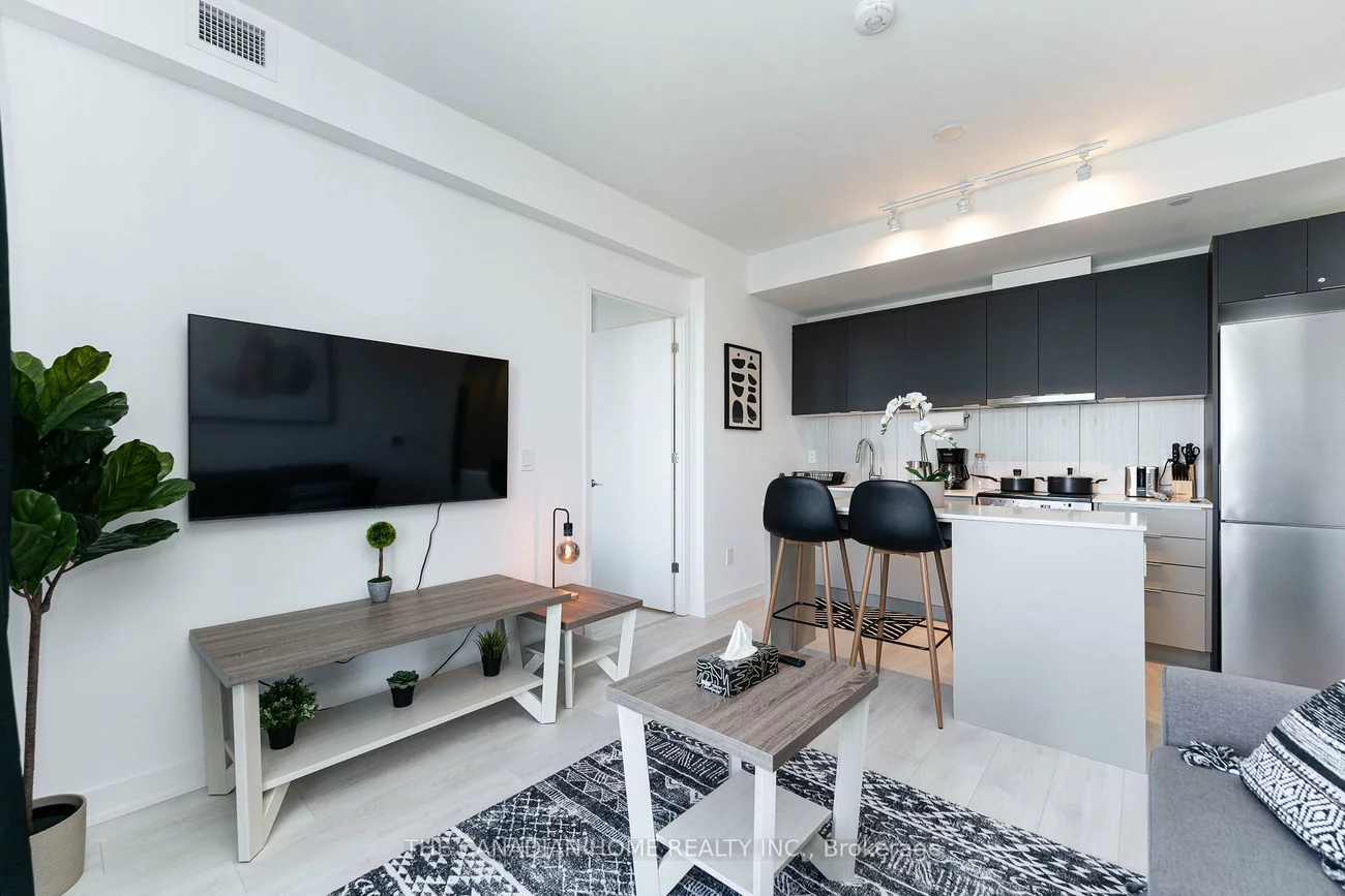 8, Tippett, Clanton Park, Toronto