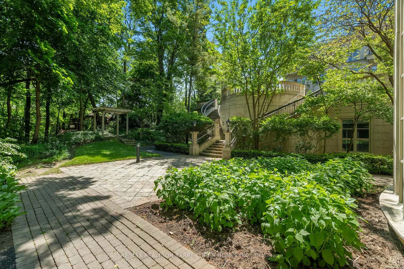 1, Post, Bridle Path-Sunnybrook-York Mills, Toronto