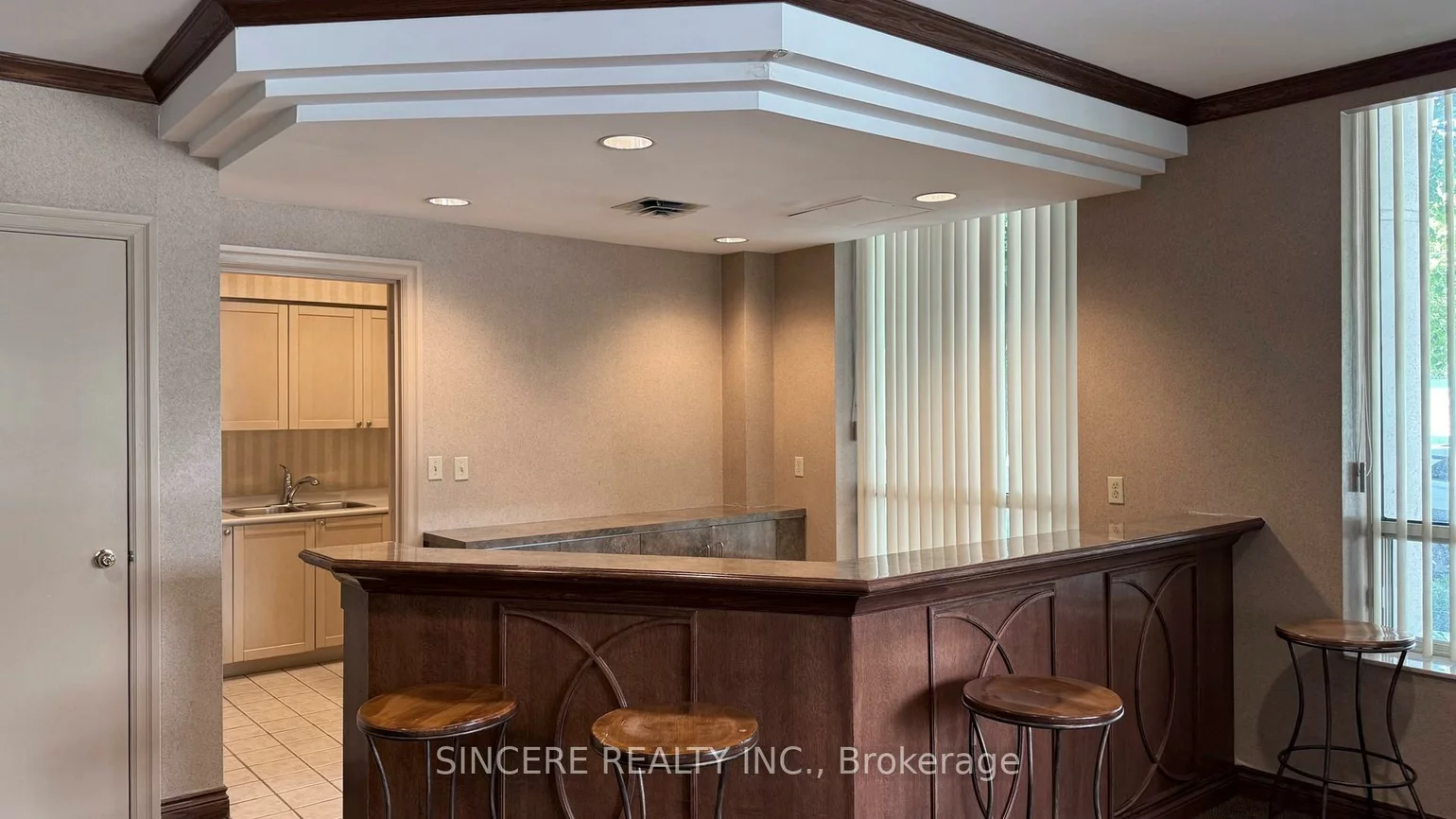 39, Pemberton, Newtonbrook East, Toronto