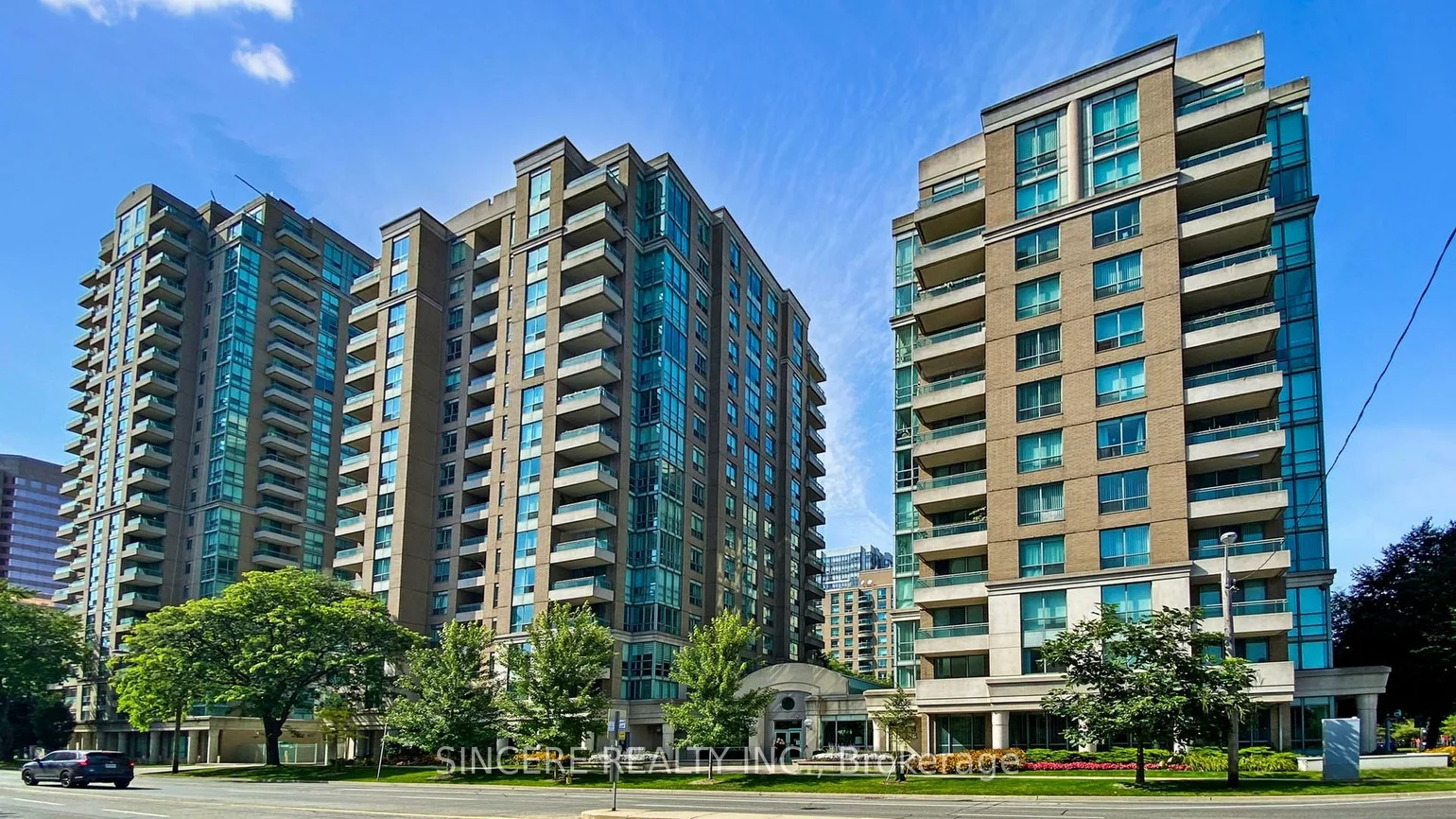 39, Pemberton, Newtonbrook East, Toronto