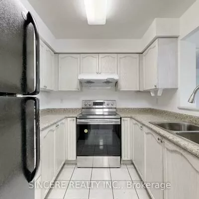 39, Pemberton, Newtonbrook East, Toronto