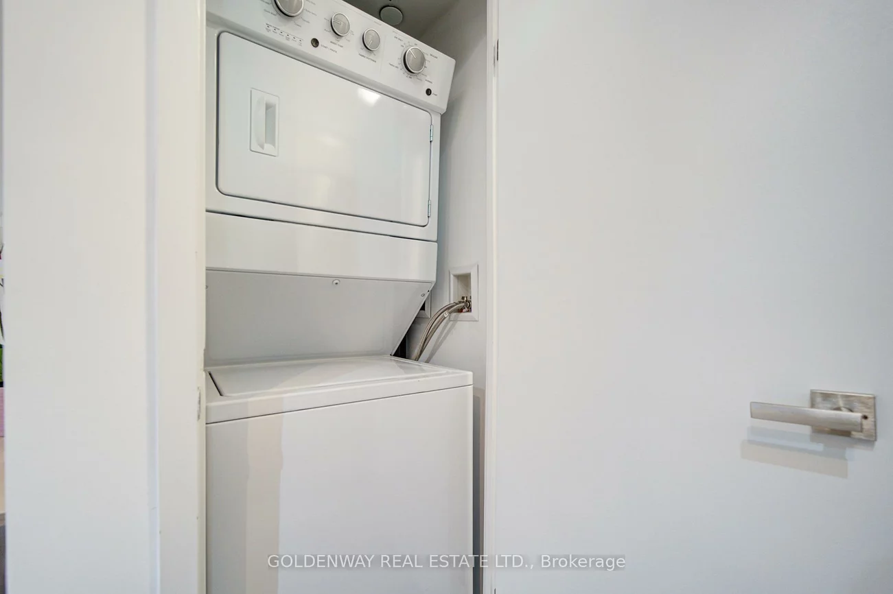 31, Tippett, Clanton Park, Toronto